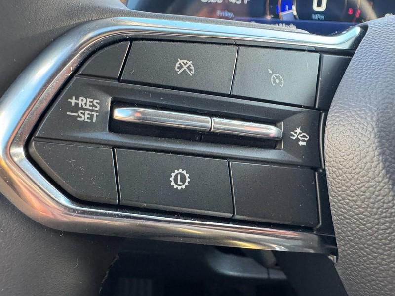 new 2026 Chevrolet Equinox car, priced at $33,645