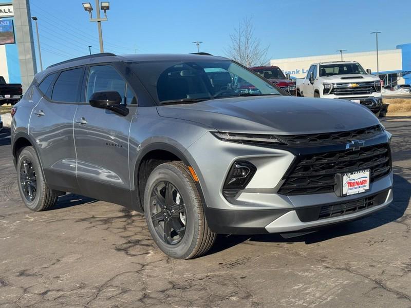 new 2025 Chevrolet Blazer car, priced at $32,980