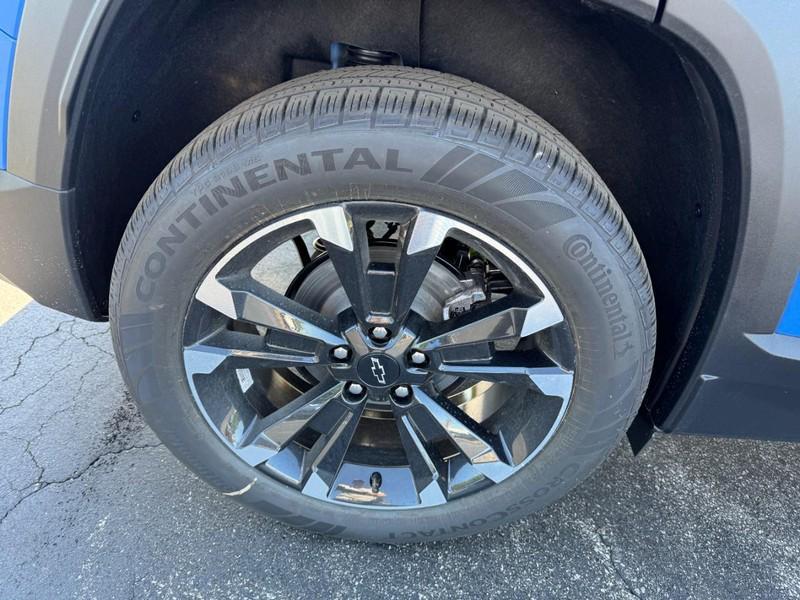 new 2026 Chevrolet Equinox car, priced at $32,790