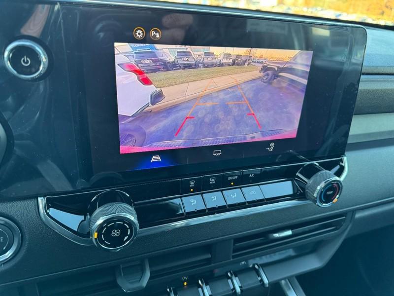 new 2026 Chevrolet Colorado car, priced at $33,635