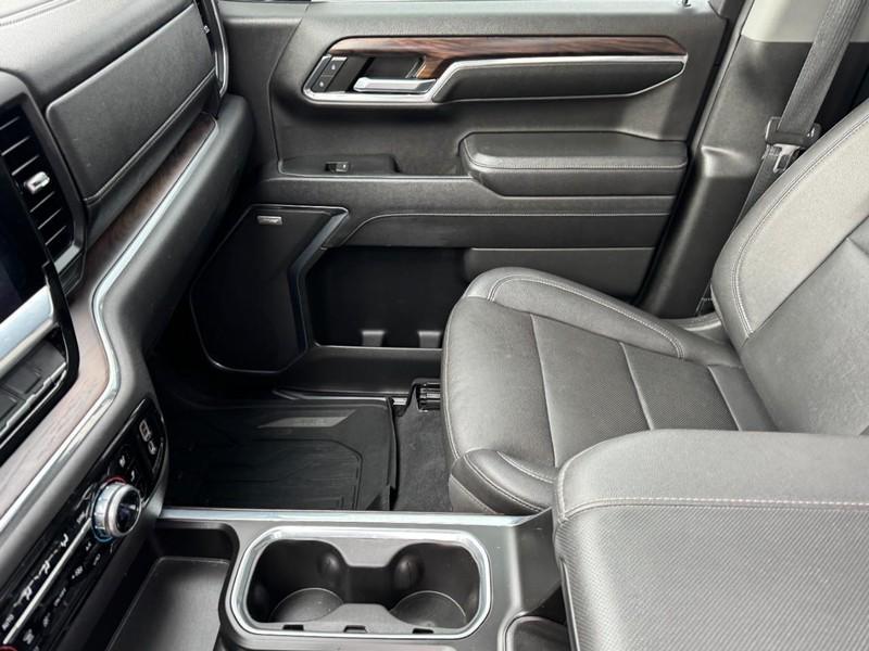 used 2023 GMC Sierra 1500 car, priced at $37,295