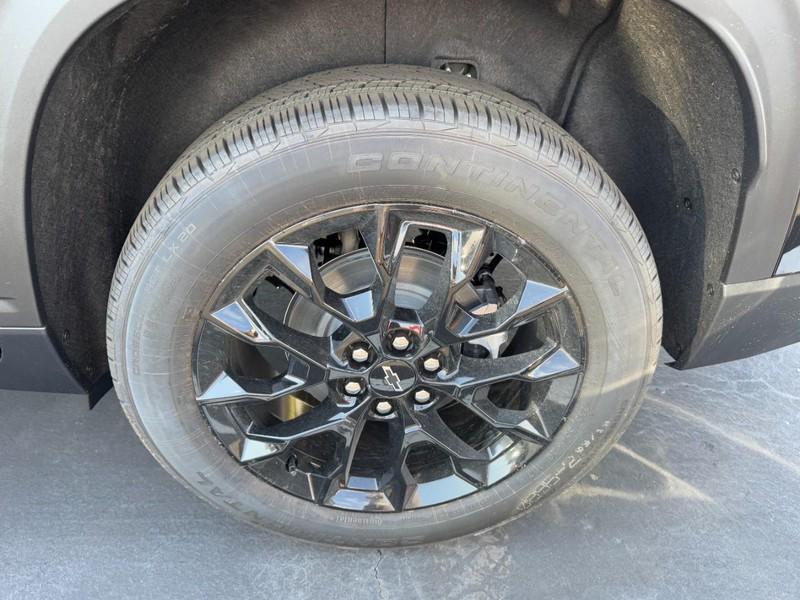 new 2026 Chevrolet Traverse car, priced at $39,995