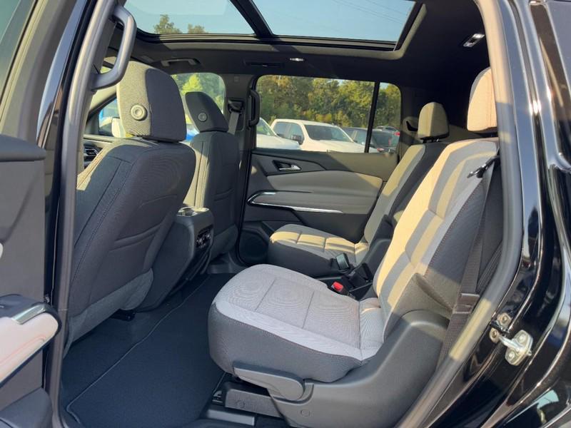 new 2026 Chevrolet Traverse car, priced at $41,145