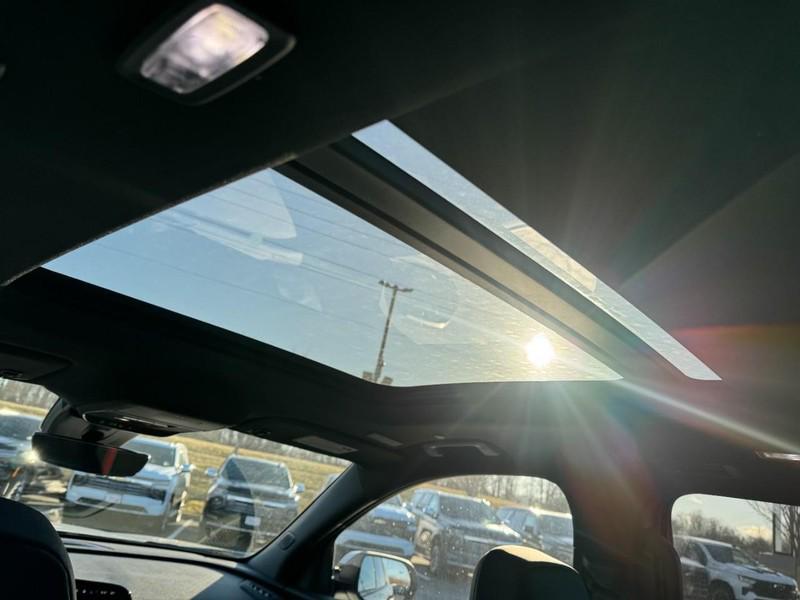 new 2026 Chevrolet Traverse car, priced at $55,770