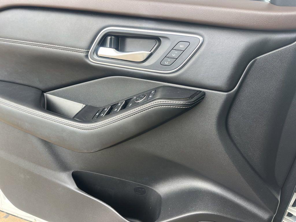 used 2021 Nissan Rogue car