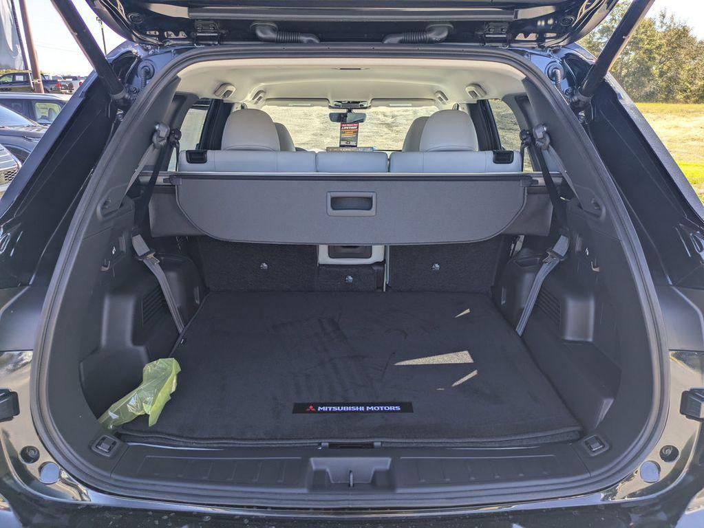 new 2026 Mitsubishi Outlander car, priced at $33,815