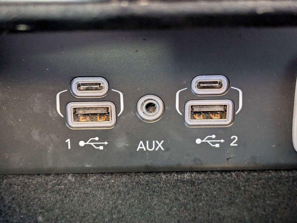 used 2023 Jeep Grand Cherokee car, priced at $28,189