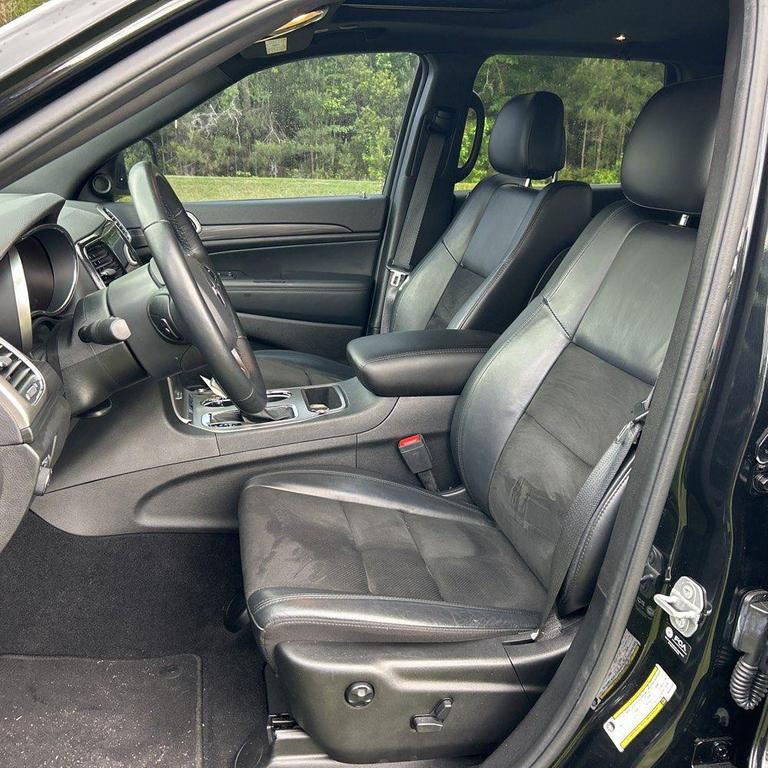 used 2021 Jeep Grand Cherokee car, priced at $23,721