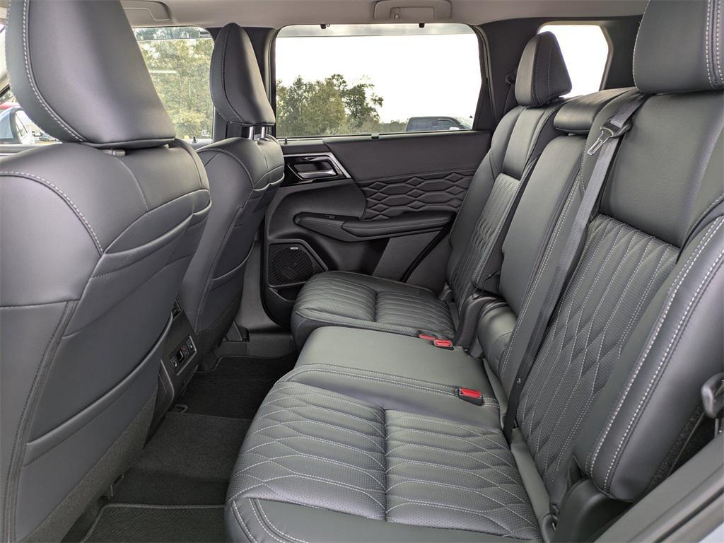 new 2026 Mitsubishi Outlander car, priced at $43,905