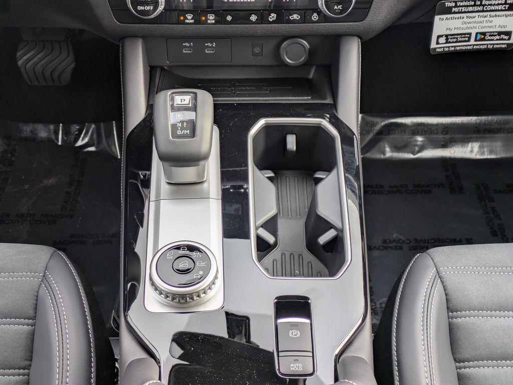 new 2026 Mitsubishi Outlander car, priced at $40,910