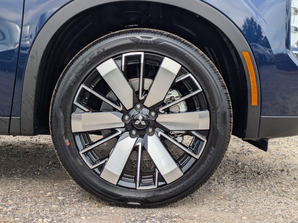 new 2026 Mitsubishi Outlander car, priced at $39,115