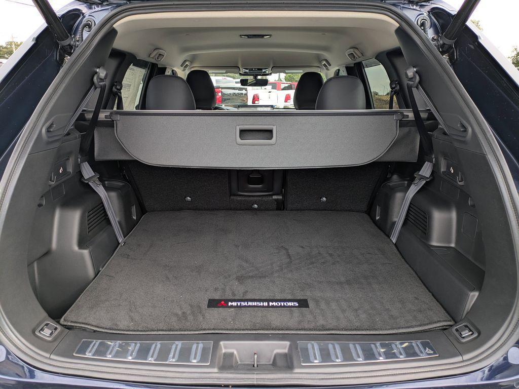 new 2026 Mitsubishi Outlander car, priced at $39,115