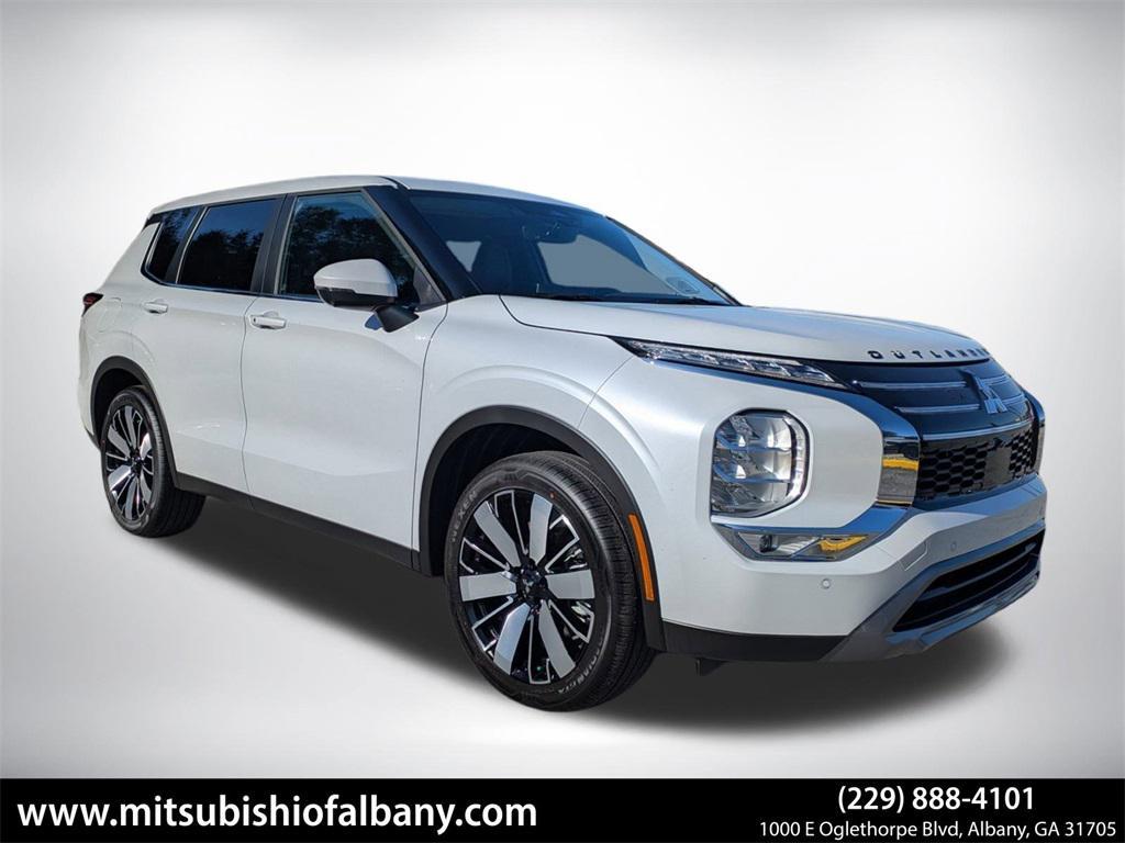 new 2025 Mitsubishi Outlander car, priced at $29,025