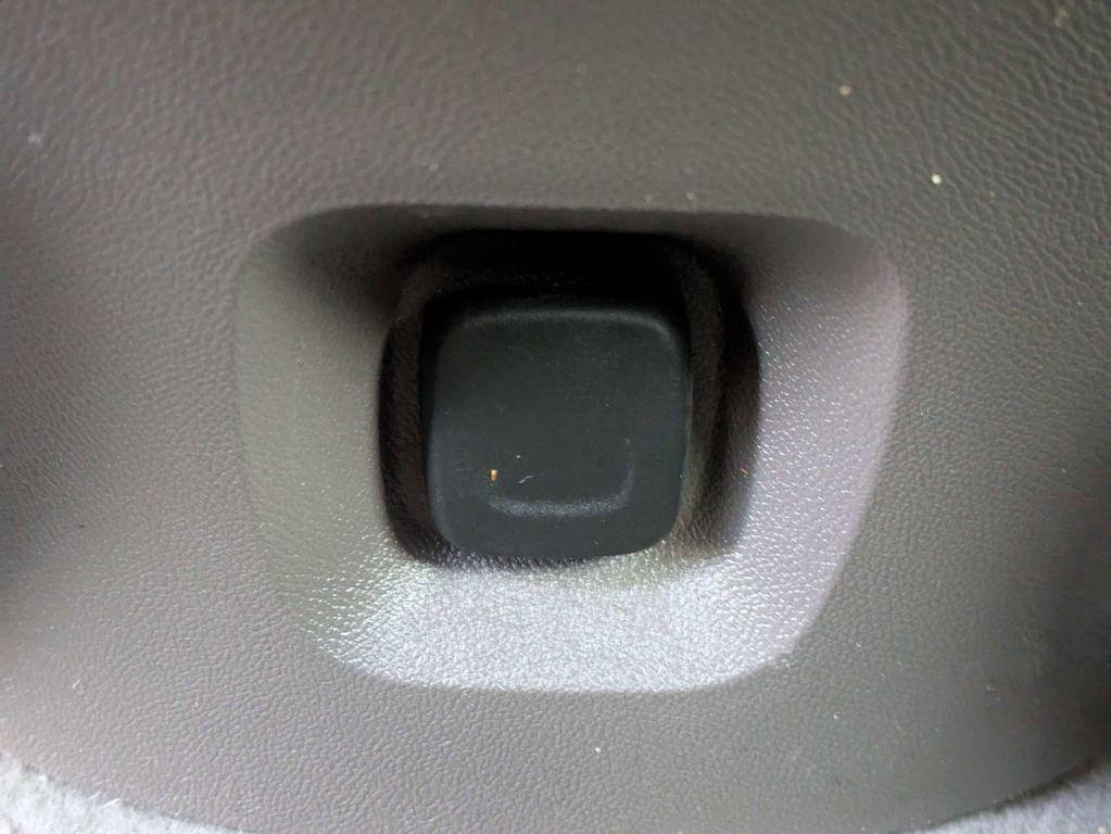 used 2020 Chevrolet Equinox car, priced at $15,887