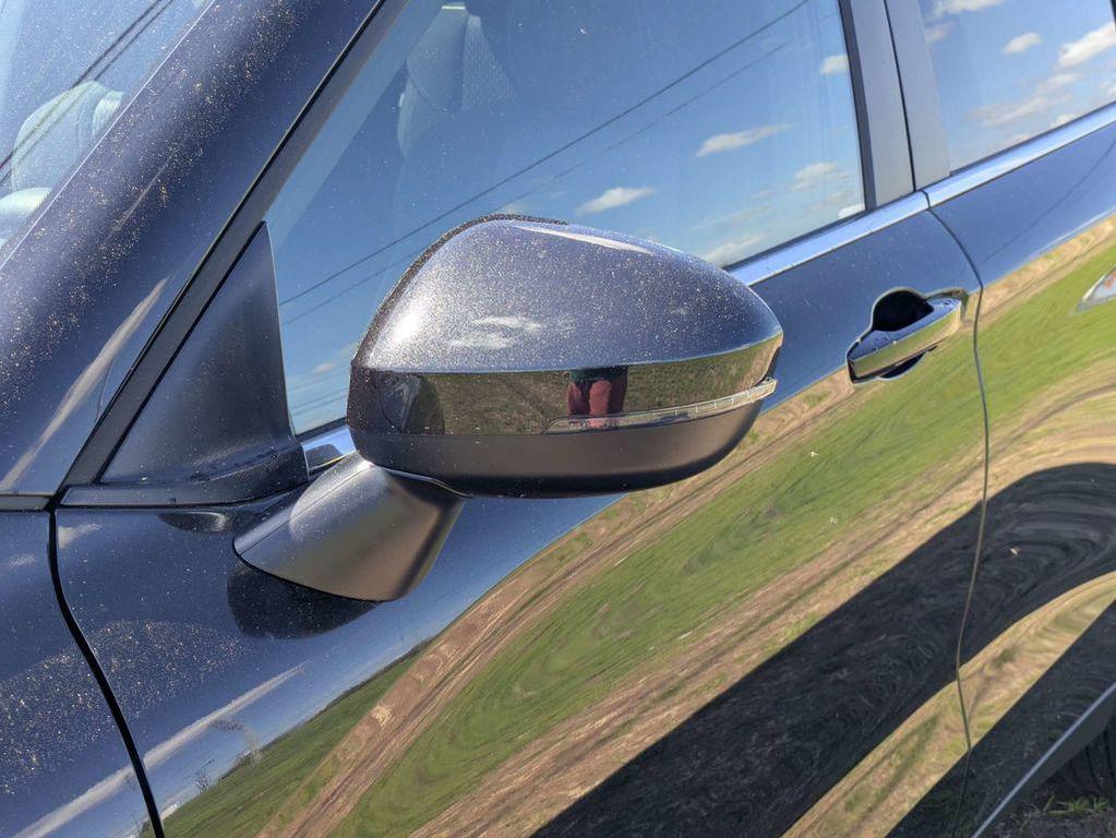 new 2026 Mitsubishi Outlander car, priced at $33,070