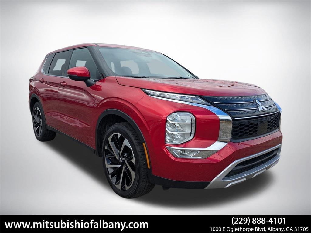 used 2024 Mitsubishi Outlander car, priced at $25,000