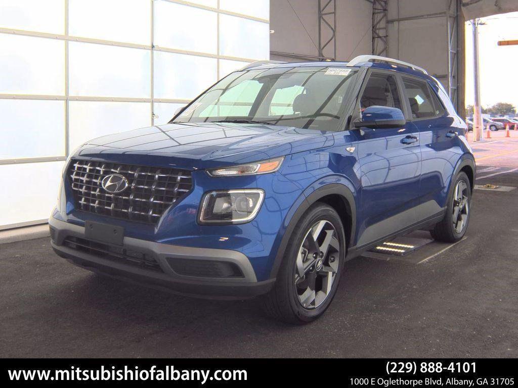 used 2025 Hyundai Venue car, priced at $19,599