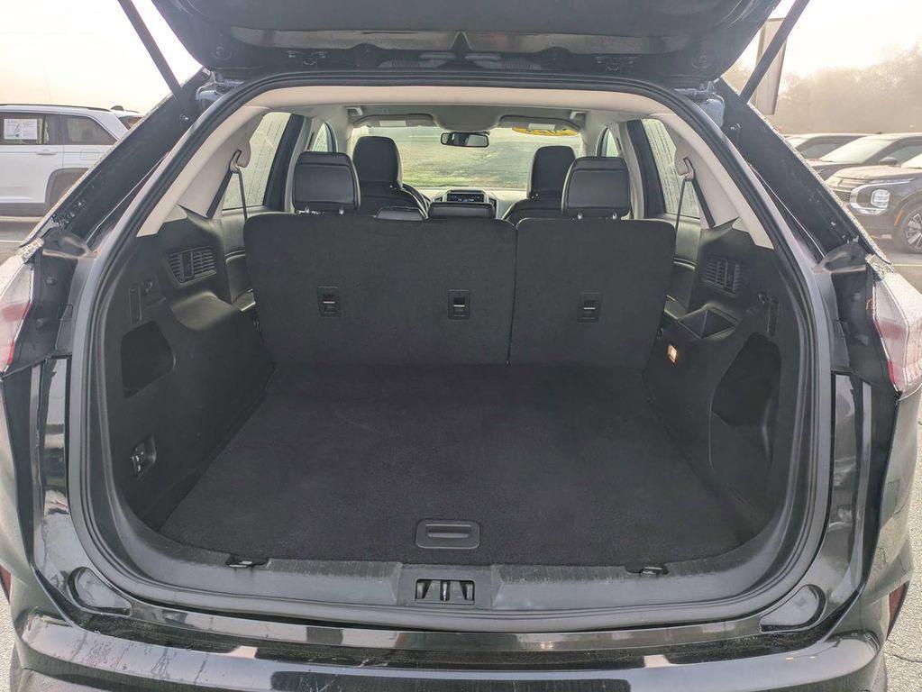 used 2024 Ford Edge car, priced at $21,598