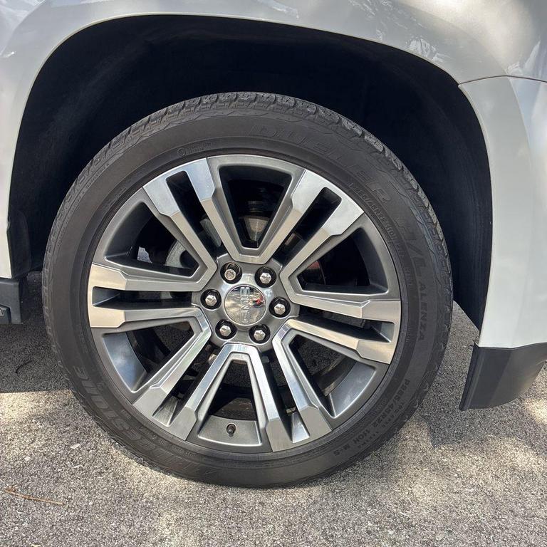 used 2019 GMC Yukon car, priced at $35,400
