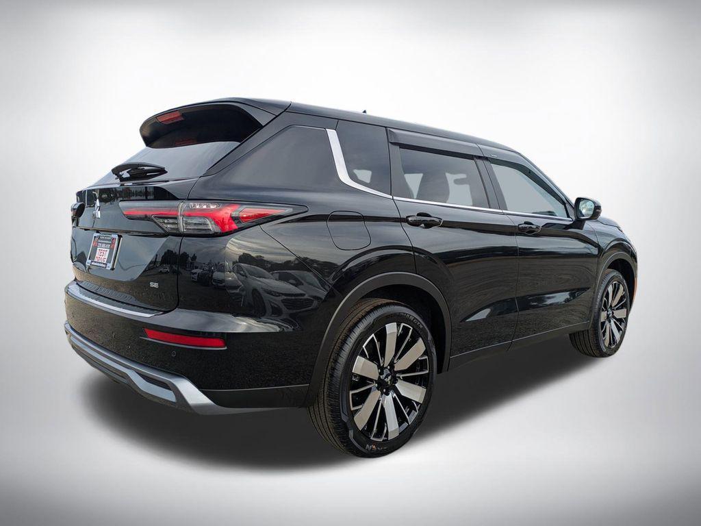 new 2026 Mitsubishi Outlander car, priced at $37,875