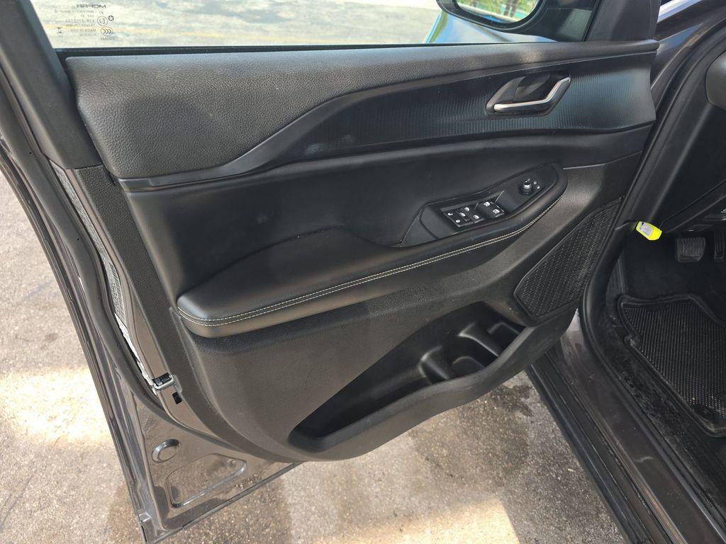 used 2023 Jeep Grand Cherokee L car, priced at $24,744