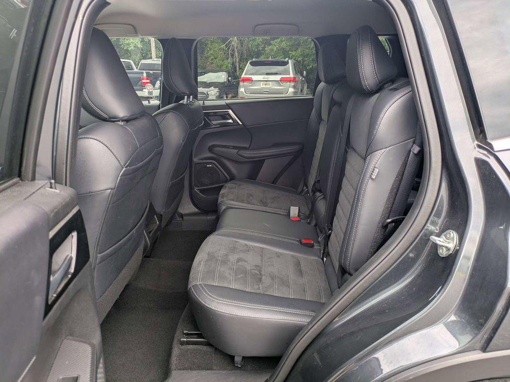used 2025 Mitsubishi Outlander car, priced at $26,559