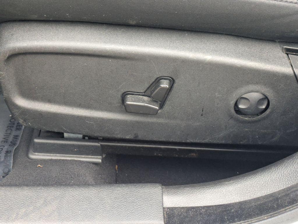 used 2022 Chrysler 300 car, priced at $19,998