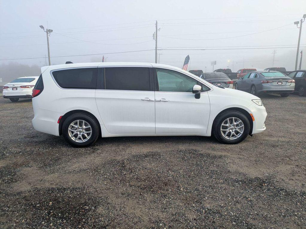 used 2023 Chrysler Pacifica car, priced at $23,432