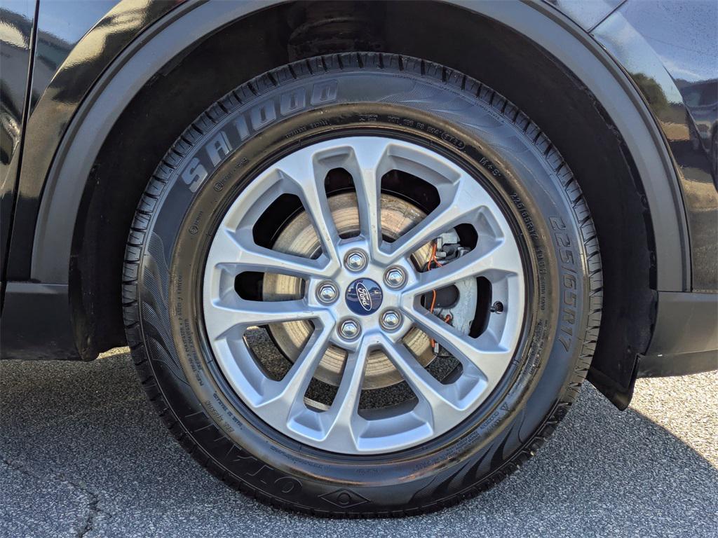 used 2022 Ford Escape car, priced at $17,004