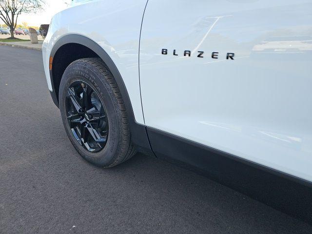 new 2025 Chevrolet Blazer car, priced at $45,247
