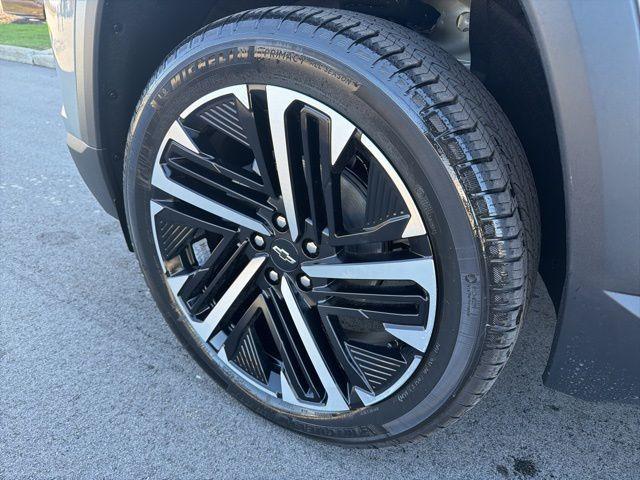 new 2026 Chevrolet Equinox car, priced at $38,637