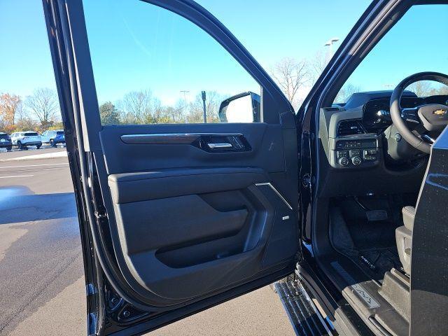 new 2026 Chevrolet Suburban car, priced at $96,910