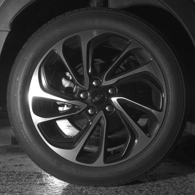 used 2023 Chevrolet Bolt EUV car, priced at $22,999