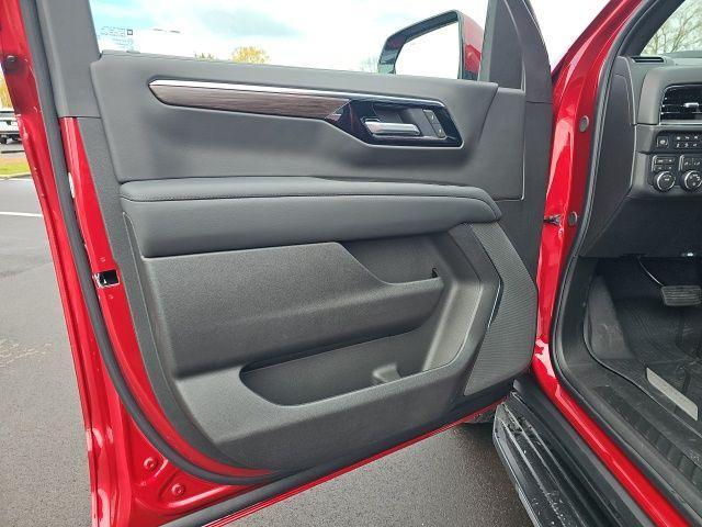 new 2026 Chevrolet Suburban car, priced at $68,977