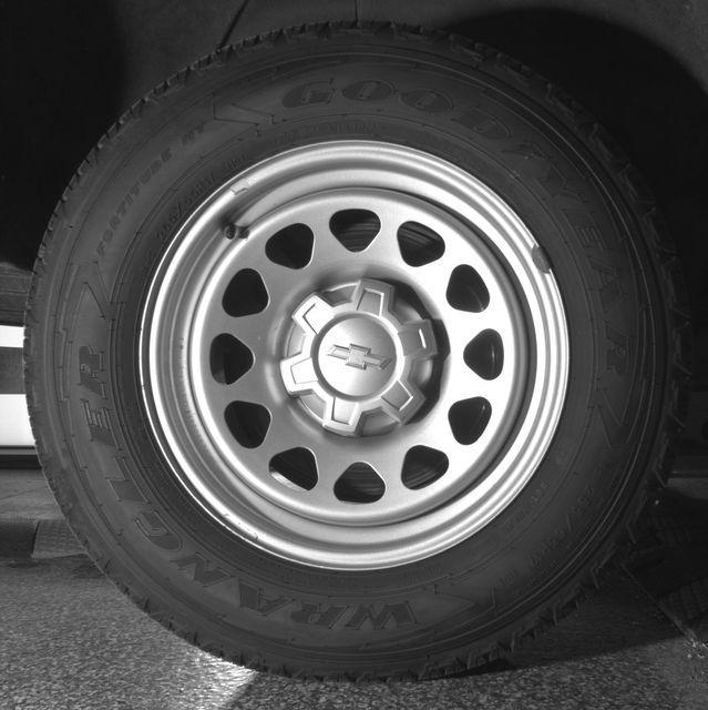 used 2023 Chevrolet Colorado car, priced at $27,575