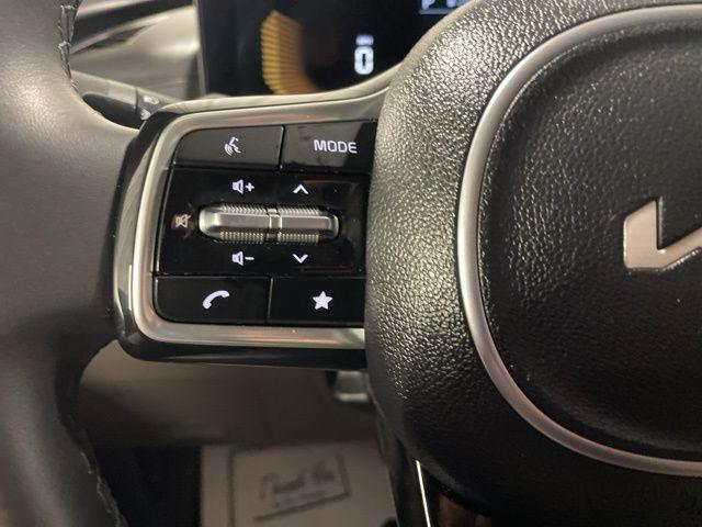 used 2025 Kia Carnival car, priced at $34,567