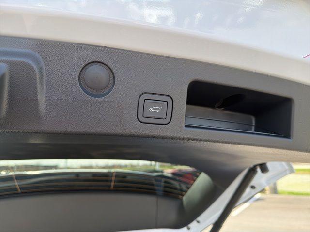 new 2026 Chevrolet Equinox car, priced at $34,191