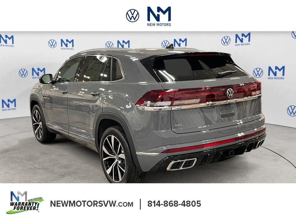 new 2026 Volkswagen Atlas Cross Sport car, priced at $52,446