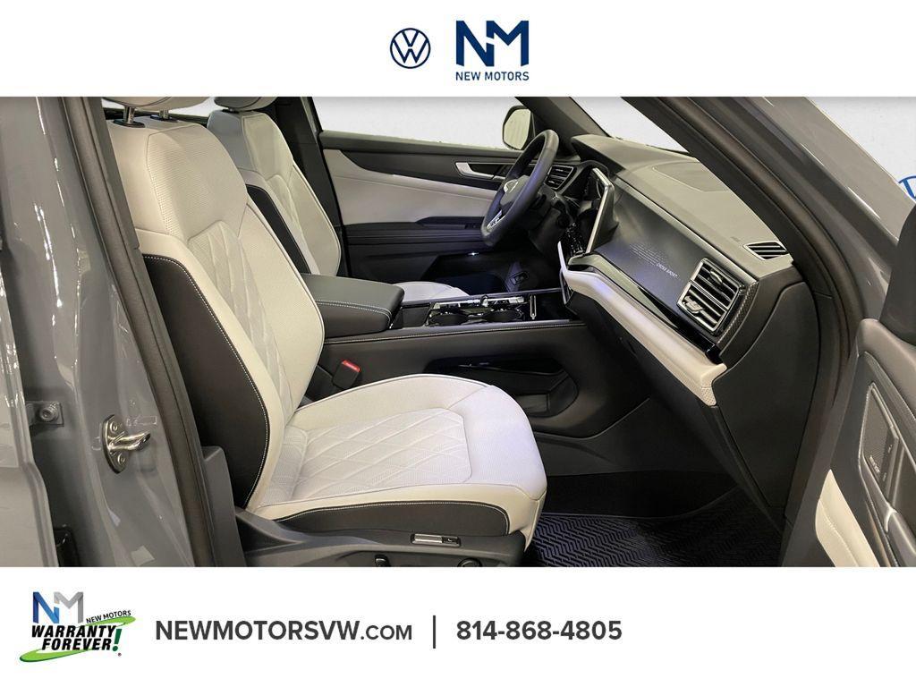 new 2026 Volkswagen Atlas Cross Sport car, priced at $52,446