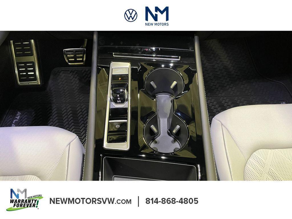 new 2026 Volkswagen Atlas Cross Sport car, priced at $52,446