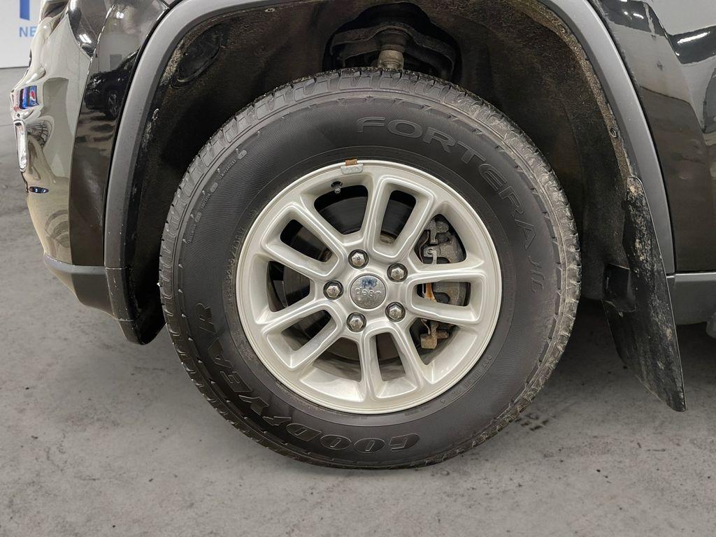 used 2020 Jeep Grand Cherokee car, priced at $19,983