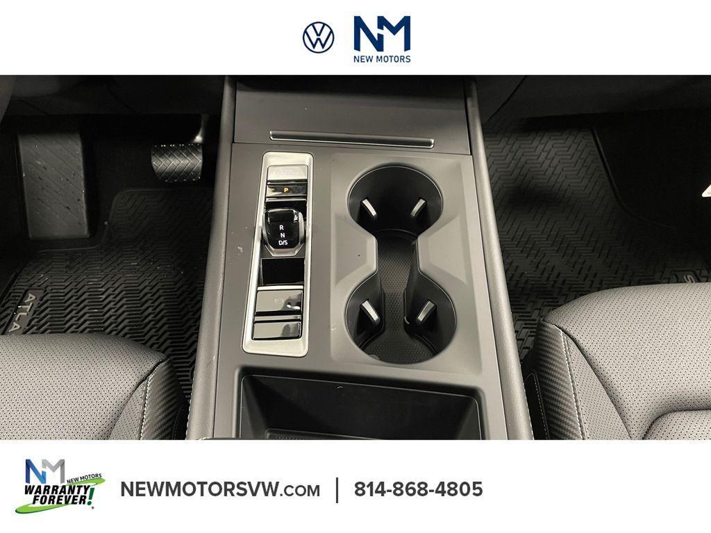 new 2026 Volkswagen Atlas Cross Sport car, priced at $38,920