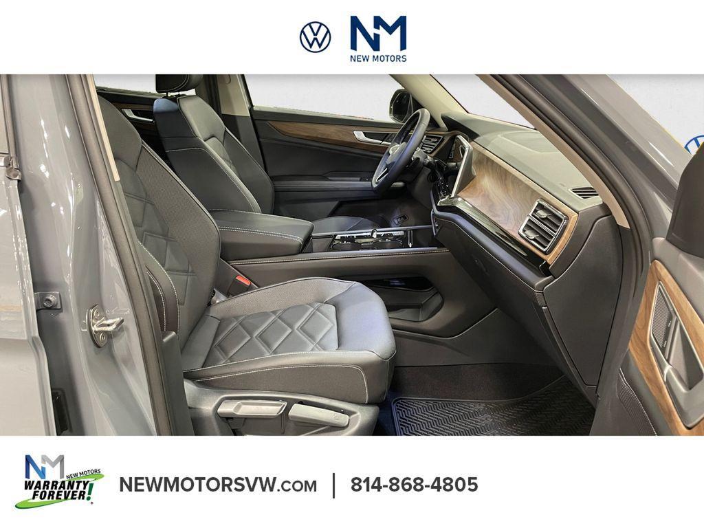 new 2026 Volkswagen Atlas car, priced at $44,800