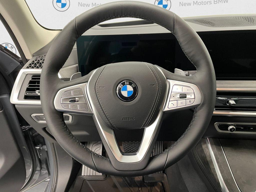 new 2026 BMW X7 car, priced at $94,805