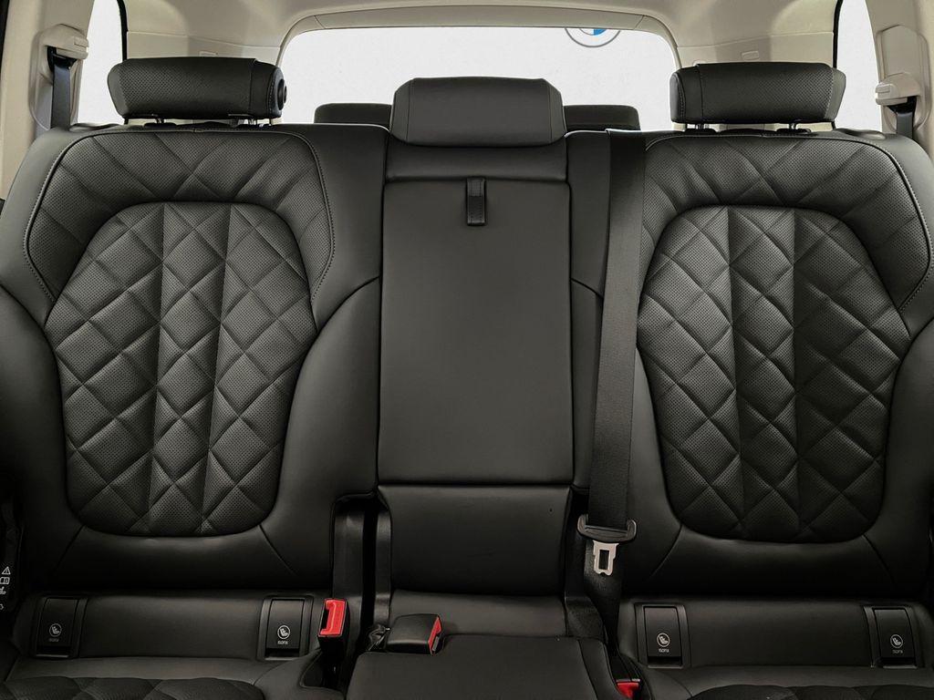 new 2026 BMW X7 car, priced at $94,805