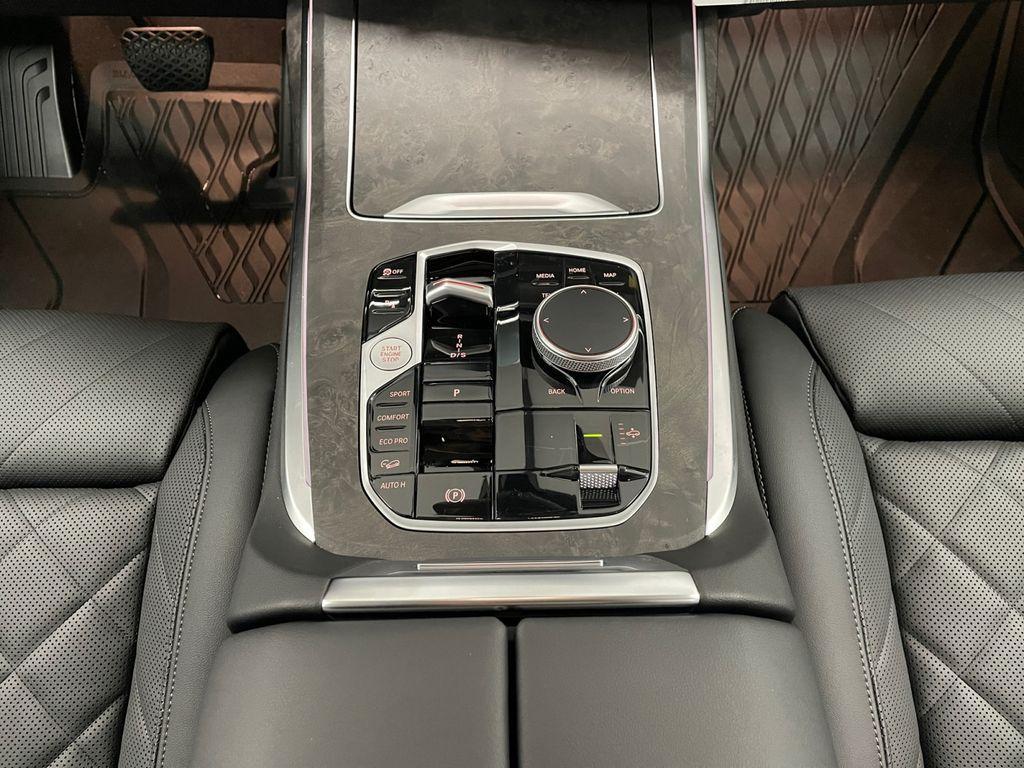 new 2026 BMW X7 car, priced at $94,805