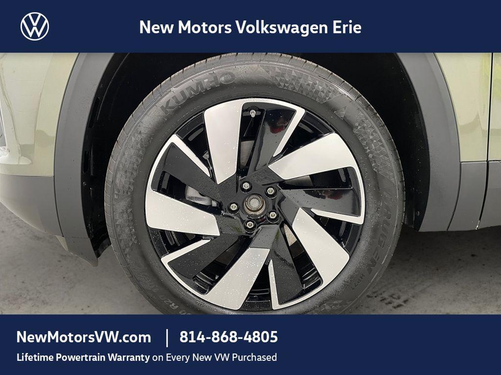 new 2026 Volkswagen Atlas Cross Sport car, priced at $42,938
