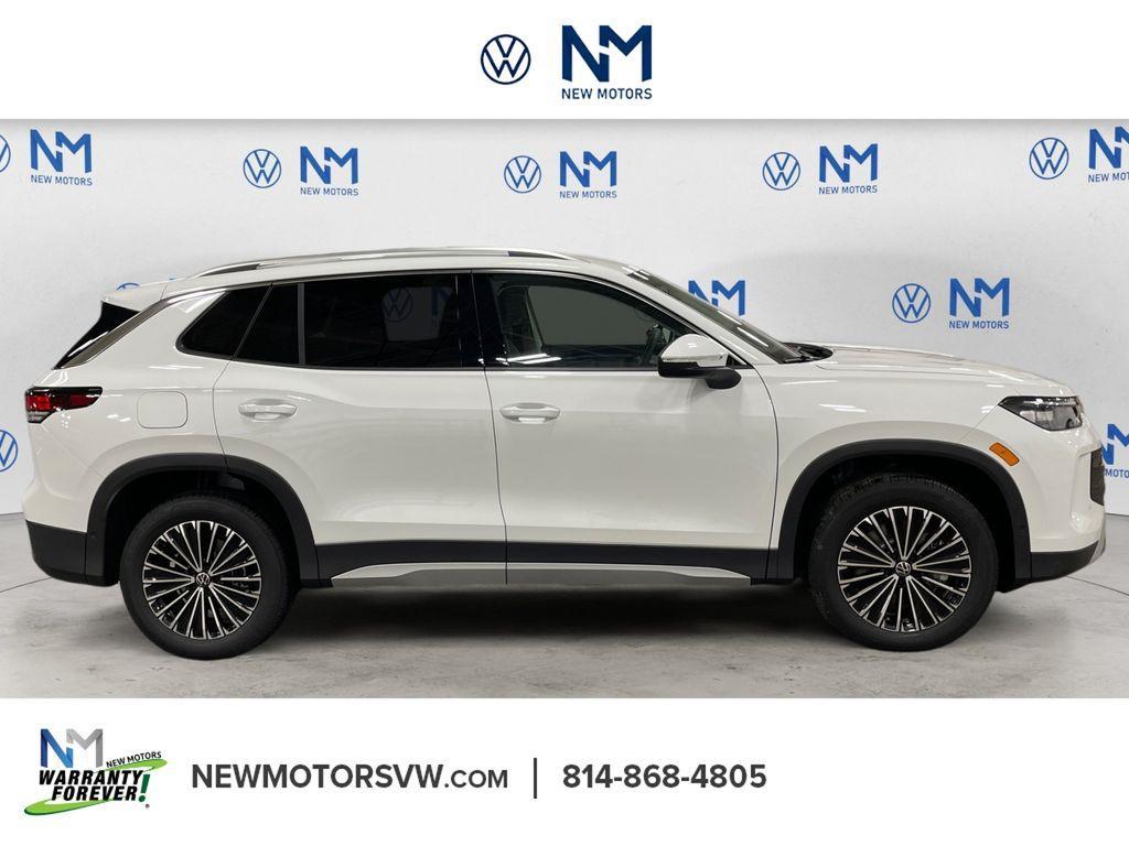 new 2026 Volkswagen Tiguan car, priced at $33,463