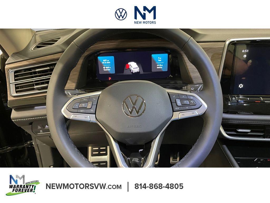 new 2026 Volkswagen Atlas car, priced at $52,277