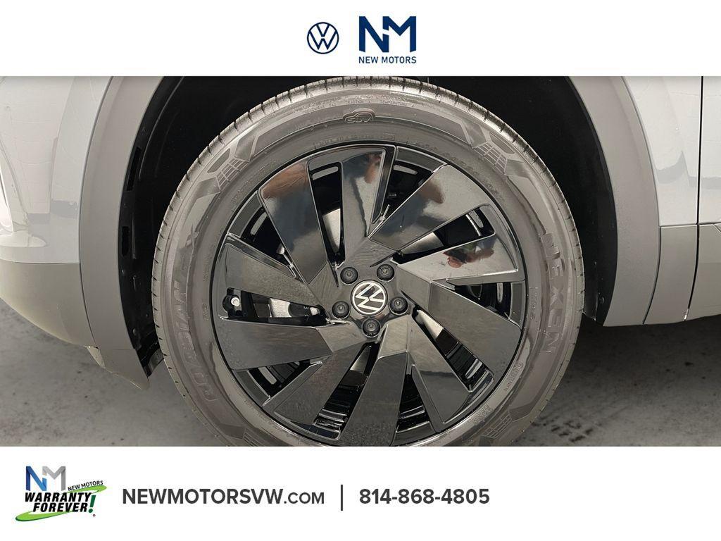 new 2026 Volkswagen Atlas car, priced at $45,910